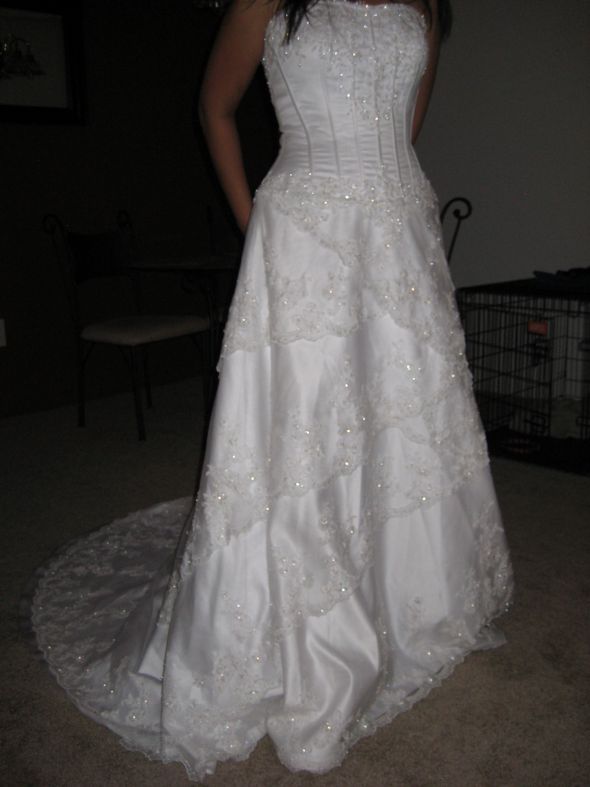Any Average height/weight brides out there - post how you looked :  wedding AA Dress