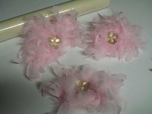 WEDDING IS OVER IVORY POMS AND LOTS OF PICTURES : wedding Wedding Decor 8 007