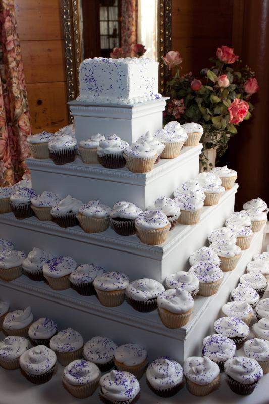 Wedding Cupcakes Photos wedding cake reception Wedding Cupcakes