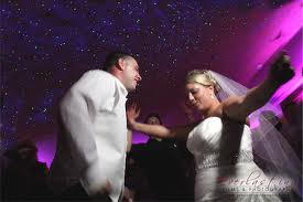Modern ideas of decorating a reception ceiling? : wedding reception ceiling modern decoration venue decor dance floor diy vintage ImagesCACXW9YD