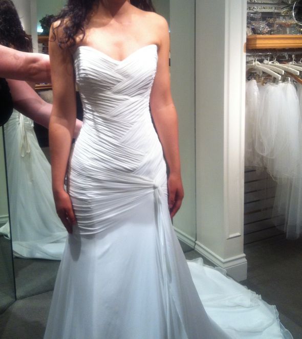 Show me your 'plain' dress with ZERO embellishments! :  wedding Dress1