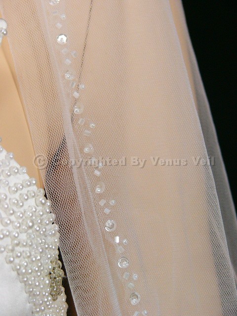 Veil help needed for Maggie Sottero SaBelle wedding veil beaded cathedral 