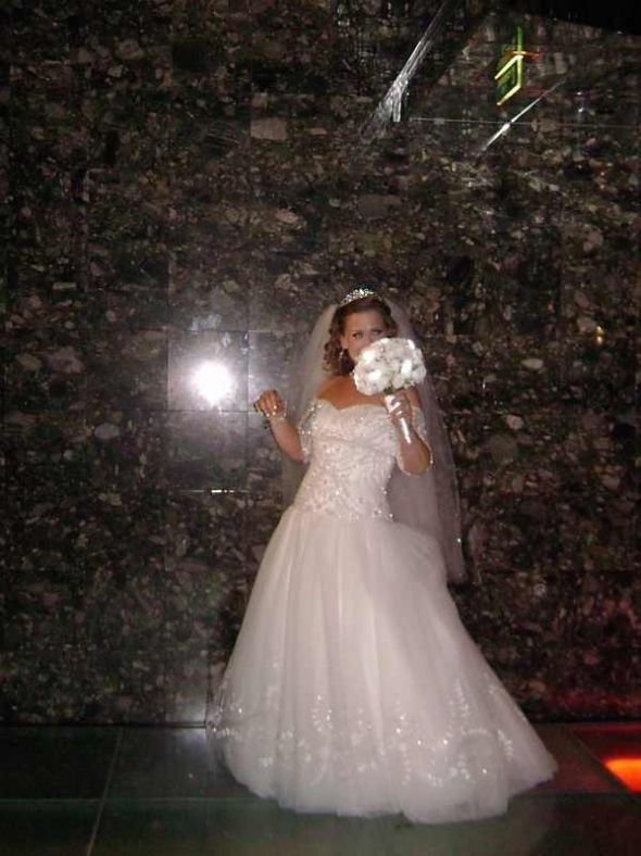 I am so in love with BIG POOFY BALL GOWNS.. SHOW ME YOURS!!! :  wedding Dress5