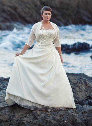 Show me your dress + bolero/shrug/jacket combos! :  wedding shrug jacket bolero wrap lace dress sleeves arms Me On Rocks Cropped