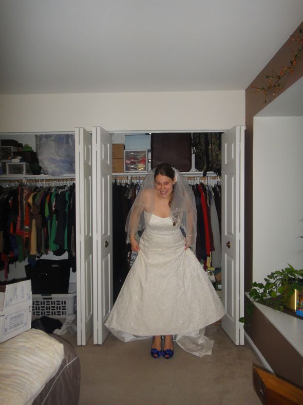 May I See YOU in your David's Bridal Dress? Pretty please!! :  wedding 060j
