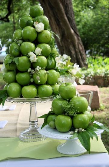 food centerpieces :  wedding Limes