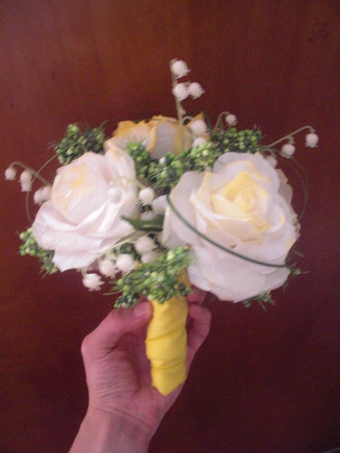 Paper Rose Bouquets :  wedding white yellow flowers coffee filter roses diy silk bouquet artificial bouquet CIMG1221