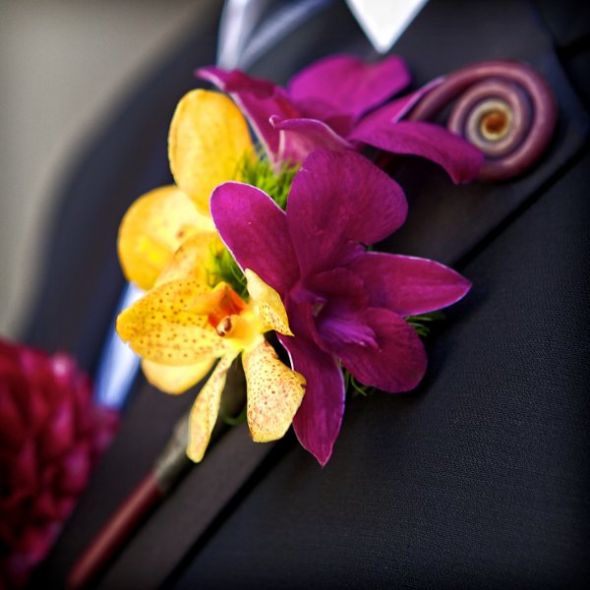 Inspiration :  wedding bouquet cake dress invitations purple reception shoes silver yellow 600x600 1294079846131 91110BC202