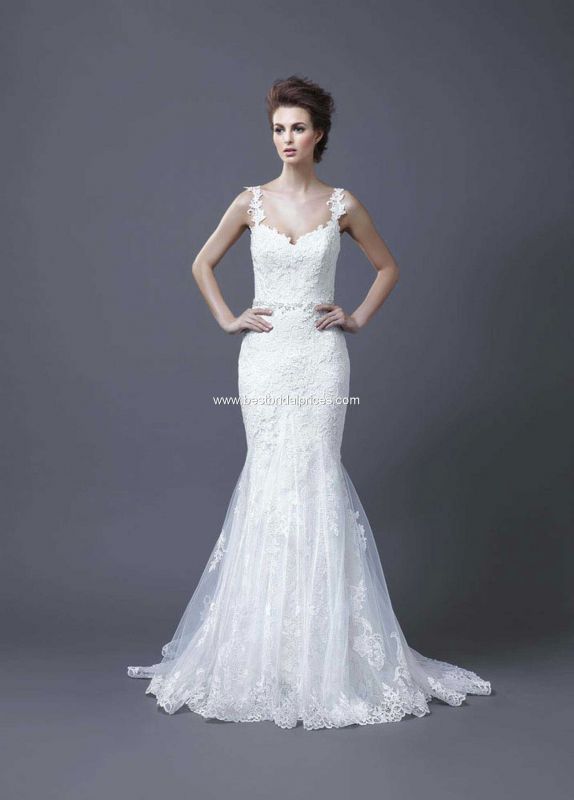 Inspiration :  wedding bouquet cake dress invitations purple reception shoes silver yellow Hanako