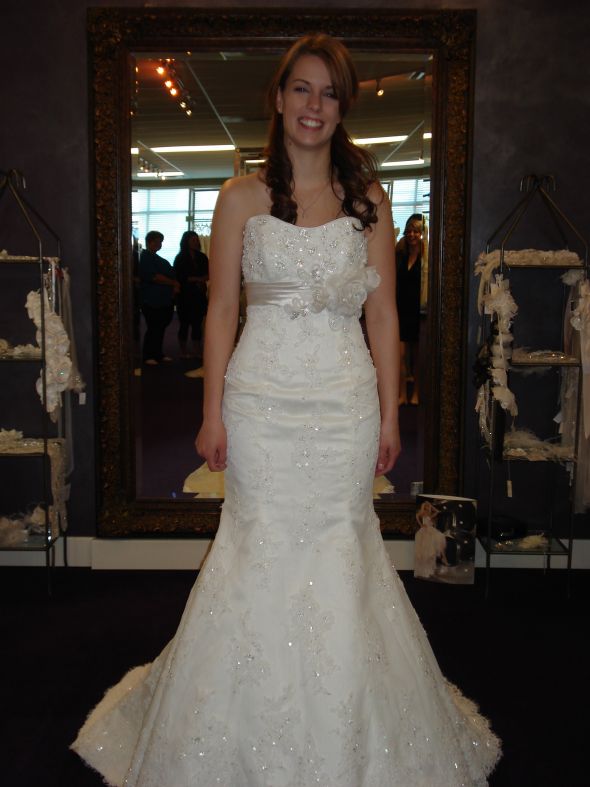 Show me your Lace dresses! :  wedding lace dresses Dress2