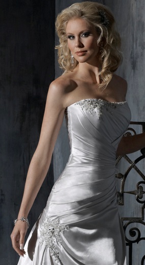 Help!  Hair / Jewelry Advice with my Maggie Dress :  wedding dress jewelry hair D22