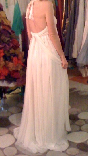 Anyone's dress have no or very little train? : wedding Im Short
