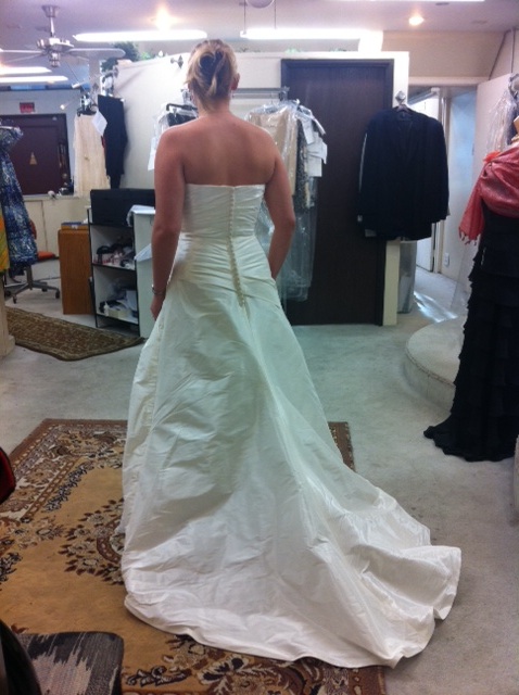 Gorgeous raw silk dress, size 10, never worn.  $1000 obo :  wedding sweetheart fit and flare pronovias la sposa casablanca maggie sottero dress Photo 15