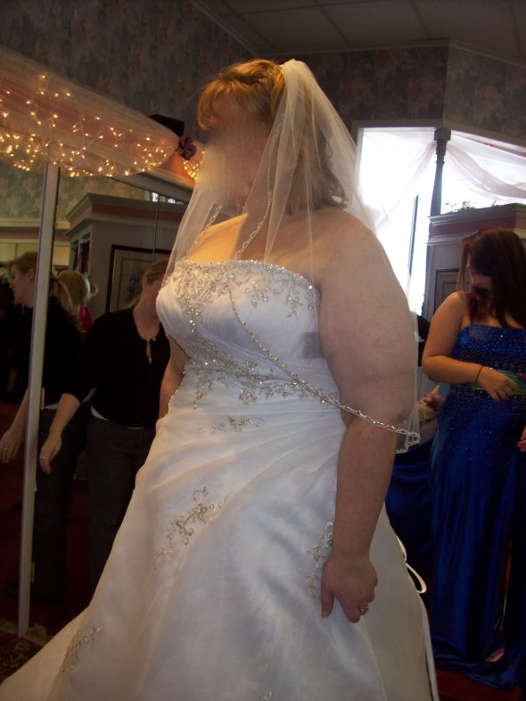 help with choosing a dress after a 160 pound weight loss :  wedding mon cheri sophia tolli gastric bypass weight loss choose dress 100 3854