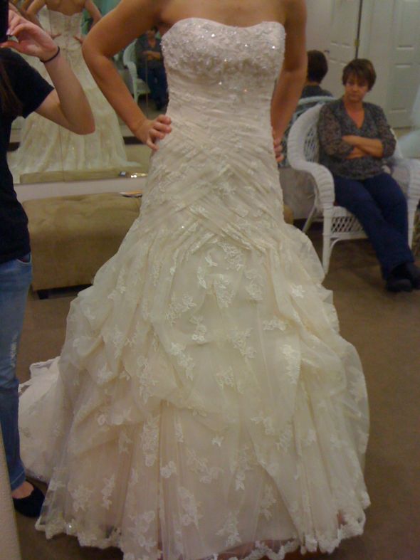Which dress would you choose??? Help!!! :  wedding Poppy