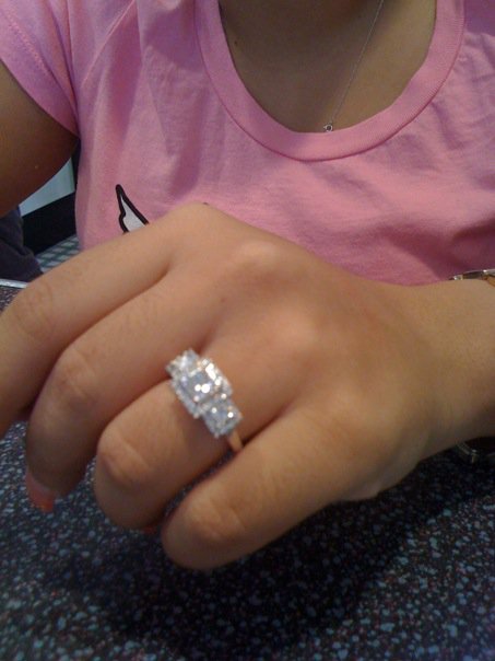 WOULD LOVE TO SEE PICTURE OF HALO RINGS ON FINGERS!! :  wedding 27943 557559514614 51304406 32271365 1482354 N