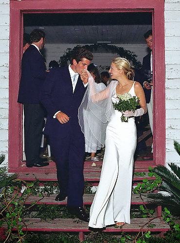 caroline kennedy wedding dress. wedding John Kennedy