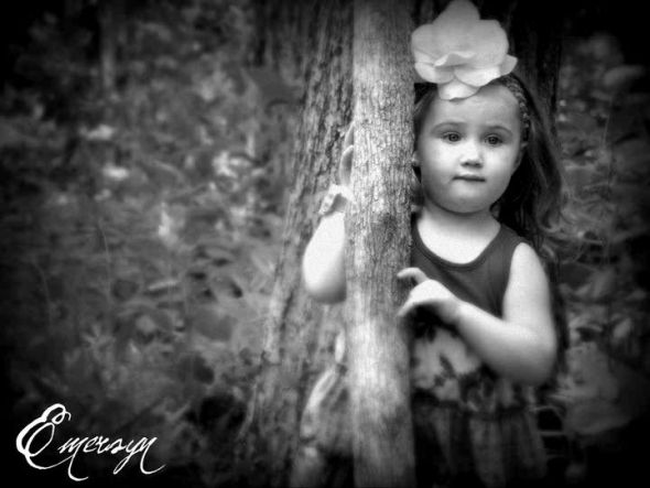 Entering my daughter into a Photogenic Contest... PLEASE help me pick a pic! :  wedding 248046 1817001588359 1339698781 31750027 752536 N