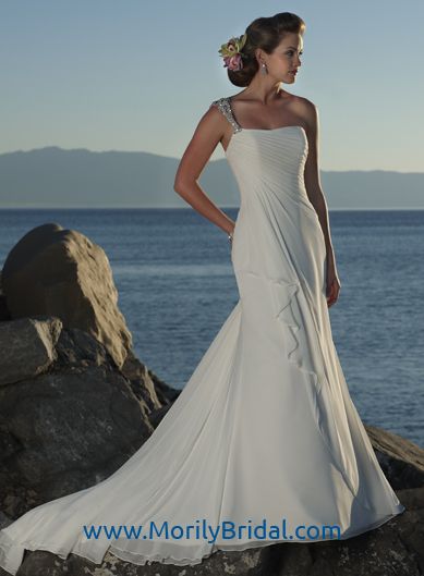 Hiya everyone! New to the boards and have loved all your posts--need suggestions : wedding Maggie Beaded Strap
