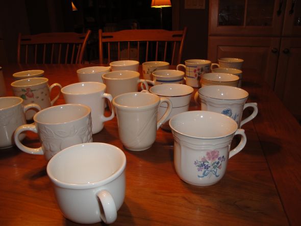 Selling Vintage Dessert Plates Tea Cups and Saucersafter my Minnesota 