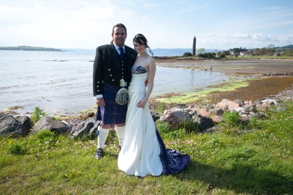 Woohoo! Got the pro pics :) (pic heavy) :  wedding 1