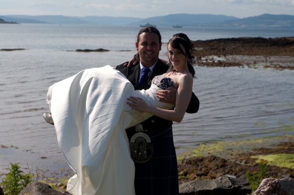 Woohoo! Got the pro pics :) (pic heavy) :  wedding 4