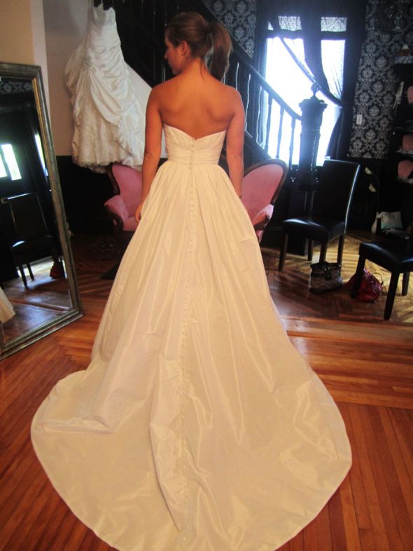 BALL GOWNS!!! Please show me your ball gowns under $2000 please!!! :) : wedding ball gowns dress swarovski pouffy princess Dress3