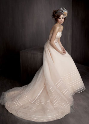 Wedding Dress Help! :  wedding help designer lost stripes organza chiffon dress mystery Larzao 5