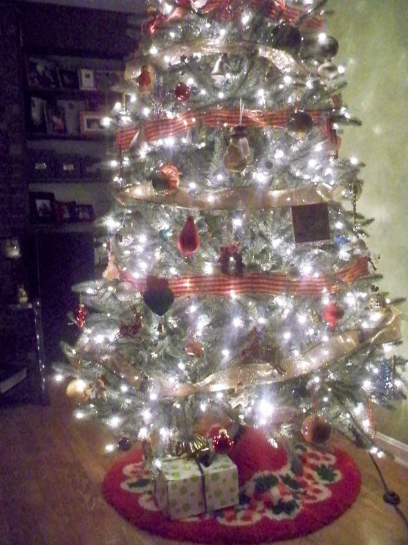 How do you decorate your home for the holidays? :  wedding 100 6036