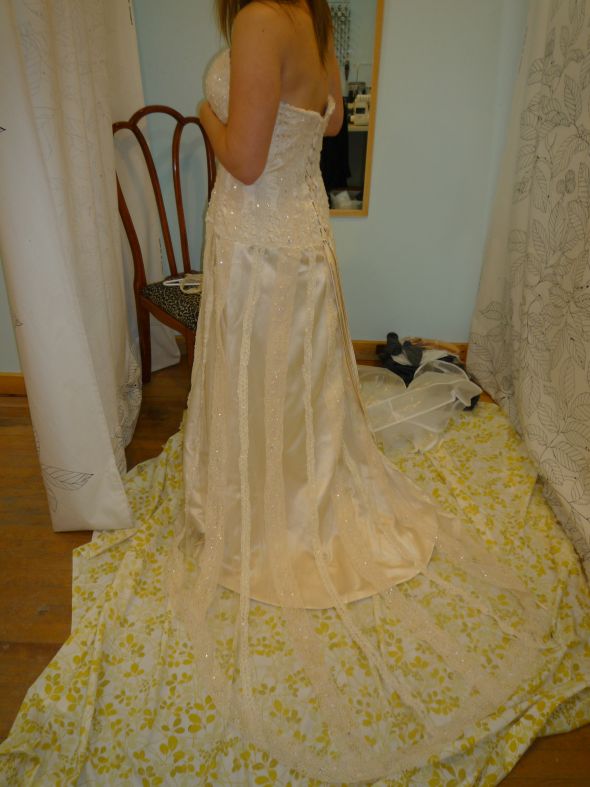 bestdressprice.com and topbridaldresses.com reviews anyone?? :  wedding bestdresspricecom topbridaldressescom dress maggie sottero replica replicas P1040820
