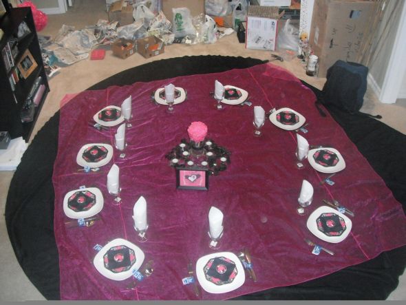 wedding black pink New Table Settings you cant see the calla lillies