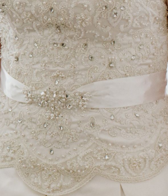12/9/11 PRO PIC RECAP! I'm so excited!!! (very pic heavy) : wedding recap christmas wedding holiday pro pics 058 Jill Anthony 2