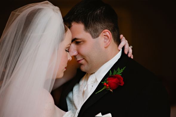 12/9/11 PRO PIC RECAP! I'm so excited!!! (very pic heavy) : wedding recap christmas wedding holiday pro pics 576 Jill Anthony
