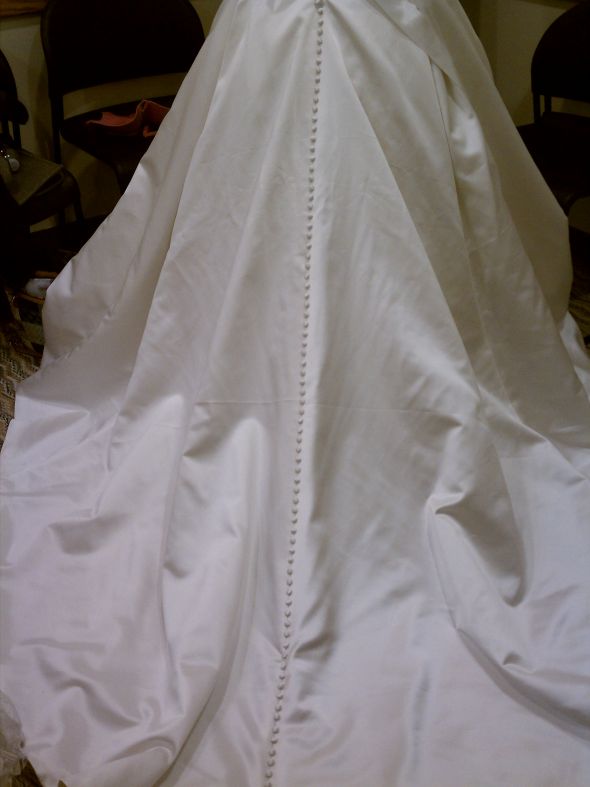I think I found it!!!! What do you think? :  wedding dress IMAG0285
