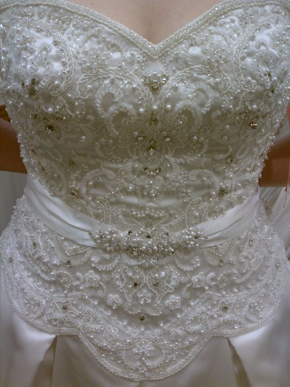 I think I found it!!!! What do you think? :  wedding dress IMAG0295