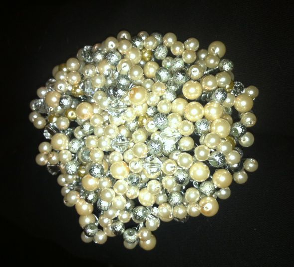 blush and pearls wedding idea