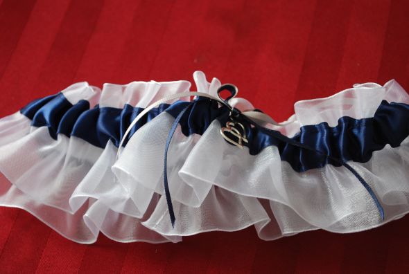 Show me your garter! :  wedding DSC 3533