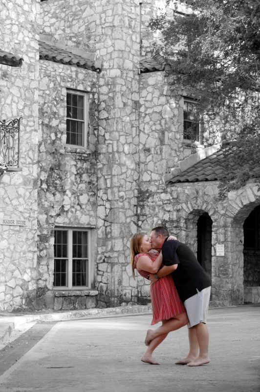 Engagement Photo Preview :  wedding 265671 1398850068224 1741441694 701122 4535128 O
