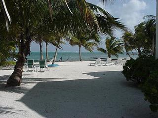 November 2011 brides... where are you honeymooning?! :  wedding Beach
