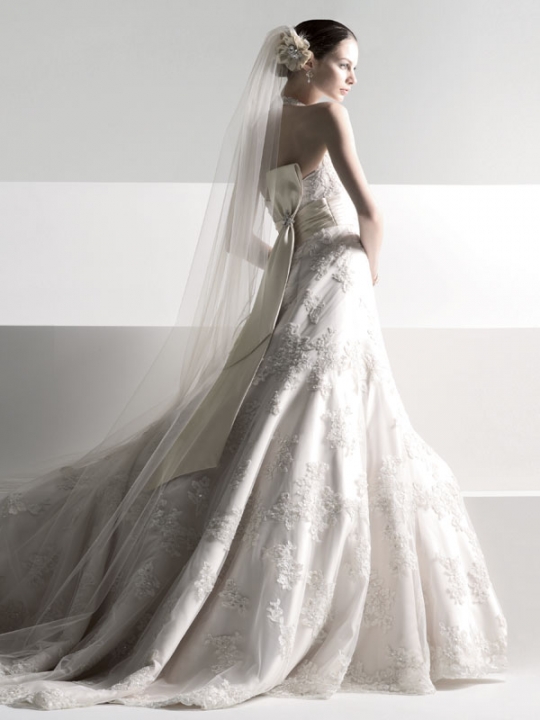 Show me your beach wedding dresses! :  wedding 24