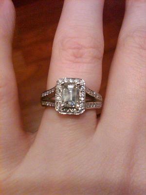 WOULD LOVE TO SEE PICTURE OF HALO RINGS ON FINGERS!! :  wedding Ring2