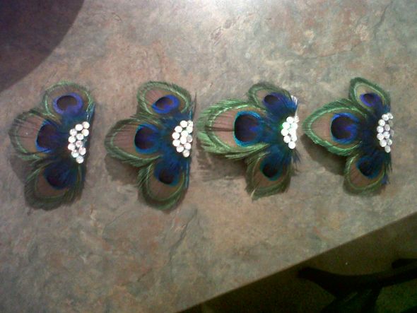 DIY feather hairpin for bridemaids