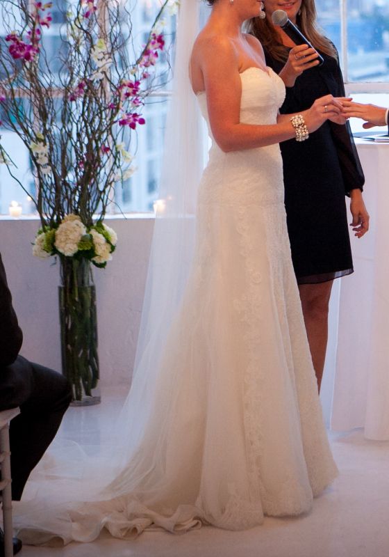Pronovias La Sposa Lena for sale - street size 6/label size 8 - $900 :  wedding pronovias la sposa lena lace white ivory dress KateKenny 1021 2