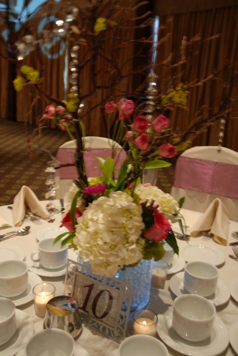 My final Manzanita Branch and Fresh Flower Centerpiece!!