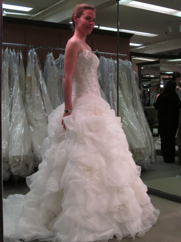 Yep, this is my dress :) :  wedding allure c170 dress IMG 0952