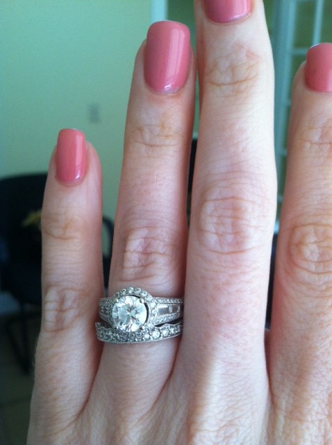 What is the total diamond carat weight of your e-ring? (diamond only) :  wedding carat size total carat weight Ring2