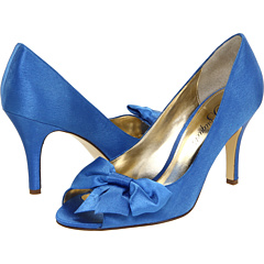 Blue Shoe Help! : wedding Bouquet Bette