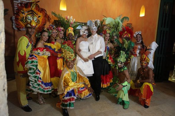 PICS!!! My traditional destination wedding :  wedding pictures dress caribbean colombia shoes veil coral tropical Carnival