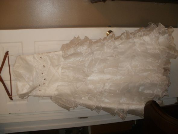 Brand New 10/12 Wedding Dress! Beautiful!!! :  wedding white wedding dress ivory ceremony dress 12 For Sale!!!! :  Wedding Ivory P3190525   Brand New 10/12 Wedding Dress! Beautiful!!! :  wedding 12 For Sale!!!! :  Wedding Ivory P3190525  Brand New 10/12 Wedding Dress! Beautiful!!! :  wedding whiteivory wedding dress white ivory dress 12 For Sale!!!! :  Wedding Ivory P3190525 Beautiful Bridal Gown size 10/12 for Sale!!!! :  wedding ivory P3190525   