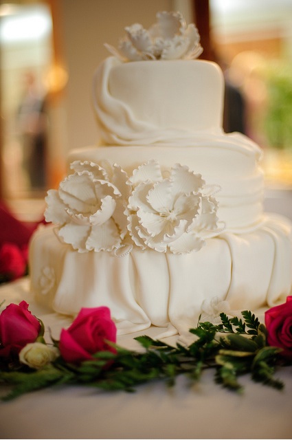 Our pretty and simple wedding cake wedding white cake Pretty Simple